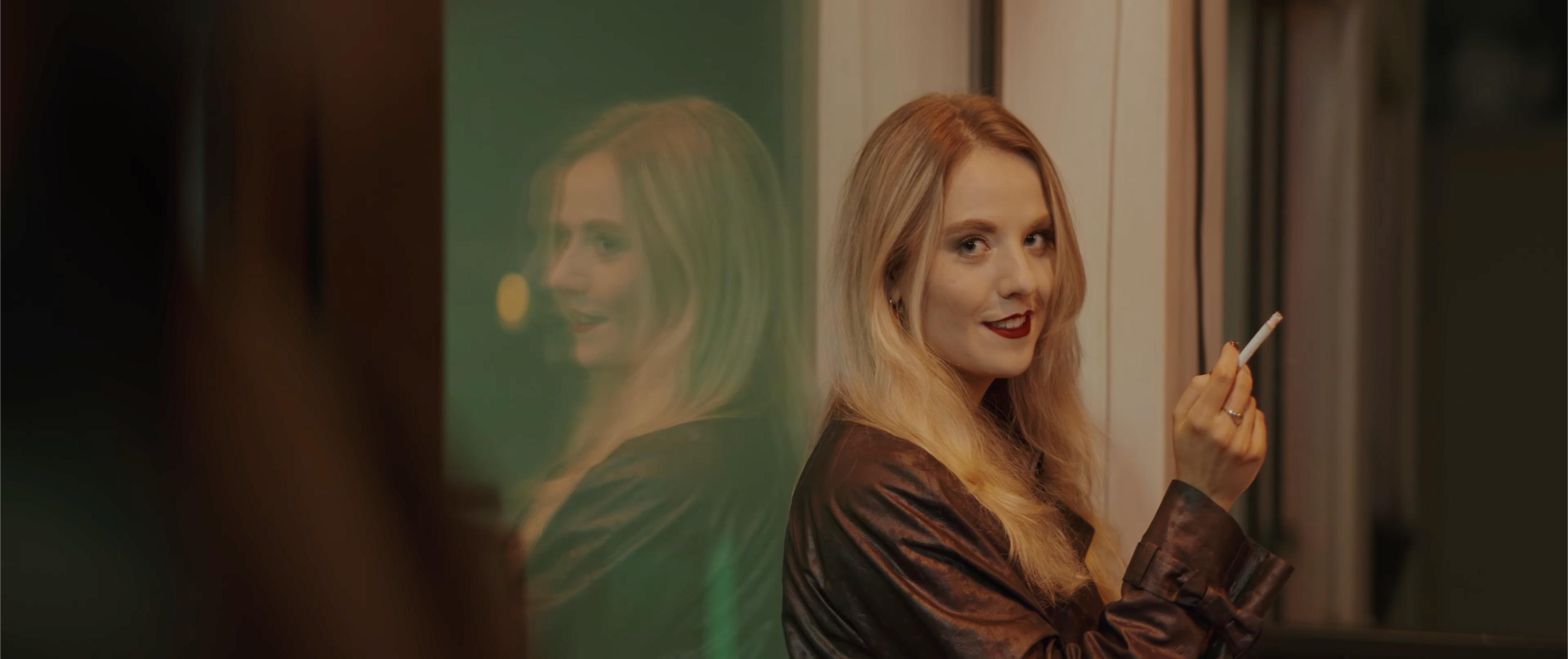 Saskia with a cigarette